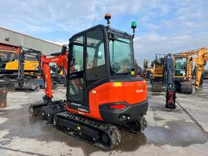 Good Quality Kubota KX027-4 Mini <b>Excavator</b> Crawler Type 0.025m³ Bucket Capacity Short Turning Radius - Product Image 2