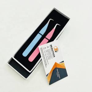 Pince à épiler d'extension de cils en acier inoxydable avec logo personnalisé 90 degrés mince marque privée professionnelle méga volume - Product Image 1