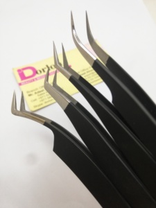 แหนบต่อขนตาปลอมสีดำแหนบต่อขนตาปลอมทำจากสเตนเลสพิมพ์โลโก้ได้ตามต้องการ - Product Image 4