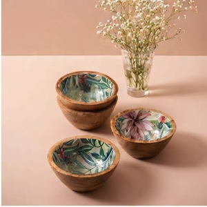 Bol en bois fait main, émaillé, motif floral bohème, pour servir les aliments, idéal pour offrir - Product Image 3