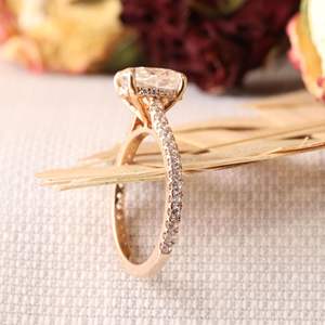 แหวนหมั้นเพชรรูปวงรีรัศมีที่ซ่อนไว้สำหรับเธอ - Product Image 5