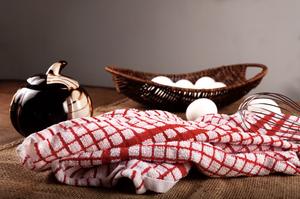 Serviette de cuisine éponge 100% coton rouge uni style classique pour la maison avion hôtels et restaurants occasions de mariage - Product Image 2