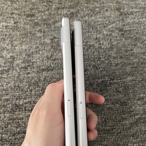 ขายส่งสมาร์ทโฟน Pixel 7 5G สีขาว กล้องคู่ หน้าจอ OLED 6.1 นิ้ว ระบบ Android 15Core พร้อมเซ็นเซอร์ลายนิ้วมือ - Product Image 3