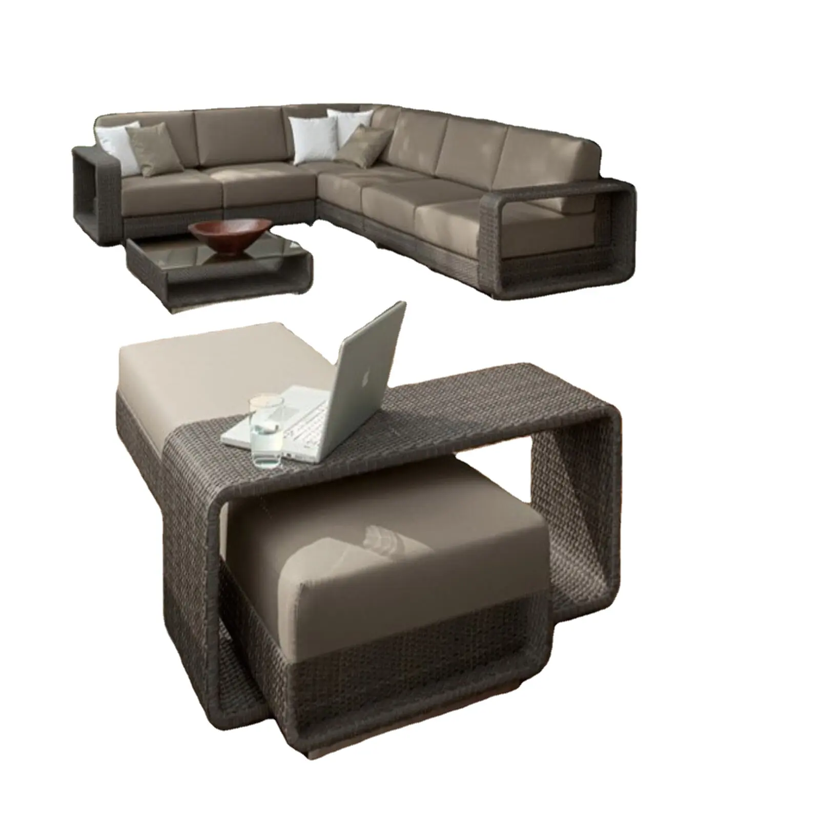 Un ottimo set di divani in rattan per godersi un ampio angolo del patio o del ponte per tutta la tua famiglia e i tuoi amici per godersi questa estate.