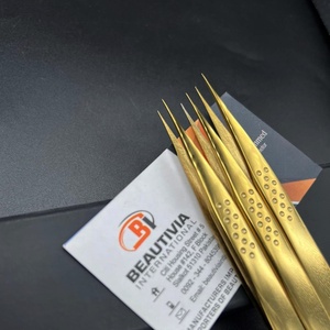Pinzas de extensión de pestañas de acero inoxidable con logotipo personalizado al por mayor herramientas de belleza rectas con estampado de puntos de Plasma dorado puntiagudas - Product Image 4