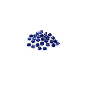 Saphir bleu naturel de Bangkok, taille radiant, poli, calibré, coussin 3mm et 4mm, à facettes, avec effets lumineux jaunes et roses - Product Image 1