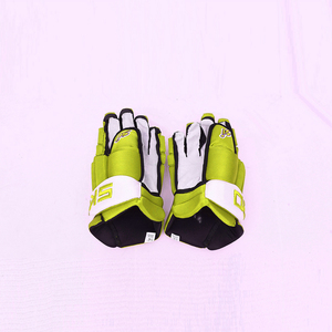 Équipement d'entraînement de hockey sur glace personnalisé de la meilleure qualité Gants de hockey sur glace - Product Image 1