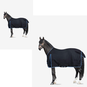 Venta al por mayor de alfombras de invierno ligeras para caballos equipos deportivos personalizados con carcasa de tela impermeable transpirable y forro de nailon - Product Image 5