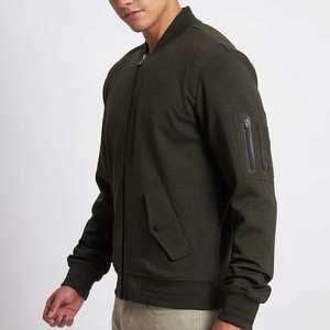 Chaqueta Acolchada de Invierno con Capucha de Poliéster/Algodón, Servicio OEM de Alta Calidad, Precio de Fábrica, Ropa Urbana para Hombre - Product Image 4