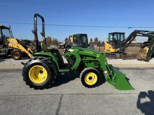รถแทรกเตอร์ขนาดเล็กคุณภาพสูง ปี 2025 รุ่น John Deere 260B พร้อมผานหลังและผานหน้า สีเขียว ขับเคลื่อน 4 ล้อ รถแทรกเตอร์สำหรับสวนอเนกประสงค์ - Product Image 2