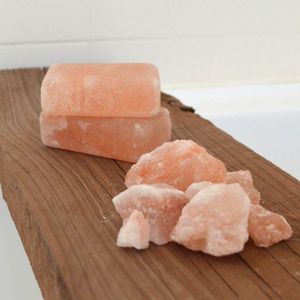 Barra de jabón natural de sal del Himalaya tallada a mano, sal de roca de Pakistán para el cuidado de la piel, desintoxicación y uso en el baño - Product Image 6