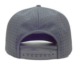 Gorras de béisbol con logotipo de goma de PVC personalizado con corte láser Sombreros de golf deportivos de 5 paneles de alta calidad con cuerda Hombres Sombreros impermeables para hombres - Product Image 2