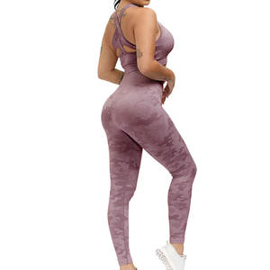 Vente en gros de vêtements de yoga et de fitness pour femmes en deux pièces, légers, de haute qualité, impression personnalisée, motif uni, ensemble de yoga - Product Image 5