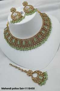 EL ÚLTIMO COLLAR DE GARGANTILLA CUADRADO CHAPADO EN ORO A LA MODA ANTIGUO CON CONJUNTO DE PENDIENTES MANGTIKKA Y CONJUNTO DE JOYERÍA MUJER - Product Image 5