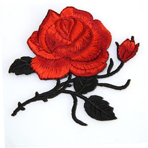 Vente en gros Écusson 3D entièrement brodé avec logo personnalisé Écussons floraux colorés thermocollants à coudre de marque Perles cœur en tissu denim plastique PU - Product Image 3