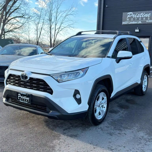 Toyota RAV4 2021 en perfecto estado, ligeramente usado. - Product Image 1