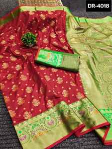 Sari de borde de trabajo de tejido pesado de ropa tradicional india con hermosas piezas de blusa Ropa DE BODA Heavy Rich Pallu Design Saree - Product Image 3