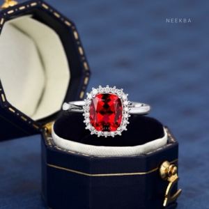 Anillo de compromiso de rubí cultivado en laboratorio con corte de cojín alargado de 7*8mm, forma de cojín de oro sólido de 10K, anillo de Halo, opción de reemplazo de piedras preciosas - Product Image 2