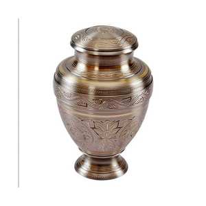 Urnas de cremación hechas a mano de nuevo diseño, accesorios funerarios, exportador de cremación de urna de latón de la India con calidad de exportación - Product Image 2