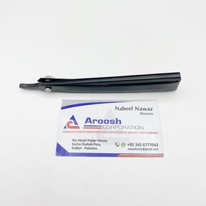 Maquinilla de afeitar de peluquero Manual profesional con logotipo personalizado de alta calidad, acero inoxidable negro, sostenible y saludable - Product Image 6