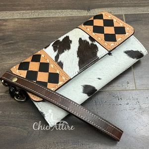 Nouveau Stock prêt OEM Service élégant usiné à la main en cuir à carreaux pochette de bracelet prix de gros Designer Long portefeuille pour les femmes - Product Image 1