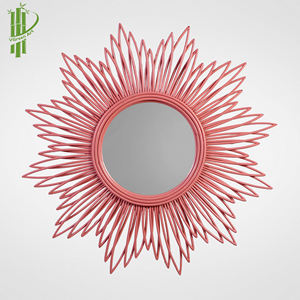 Espejo de pared de ratán para la decoración del hogar en forma de flor nuevo diseño hecho a mano espejos naturales hechos en Vietnam - Product Image 1
