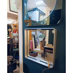 Espejo de pared de aluminio cuadrado Formanova, decoración de tocador de baño de plata modernista, diseño italiano, superficie reflectante con acento para el hogar - Product Image 2