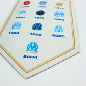 Drapeau en satin double face de qualité supérieure, découpé à la chaleur, avec impression sur les deux côtés - Product Image 2