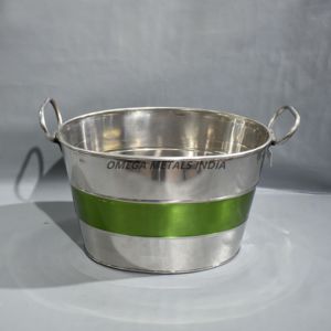 Refroidisseur de vin moderne en acier inoxydable galvanisé avec poignées et fond vert pour les fêtes et les tables à manger - Product Image 2