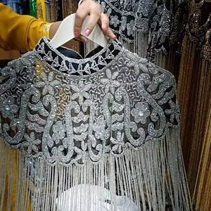 Robe de soirée élégante de style burlesque, broderie, perles, paillettes, silhouette droite, taille naturelle, longueur au sol, col en V, soutien-gorge intégré, festive - Product Image 2