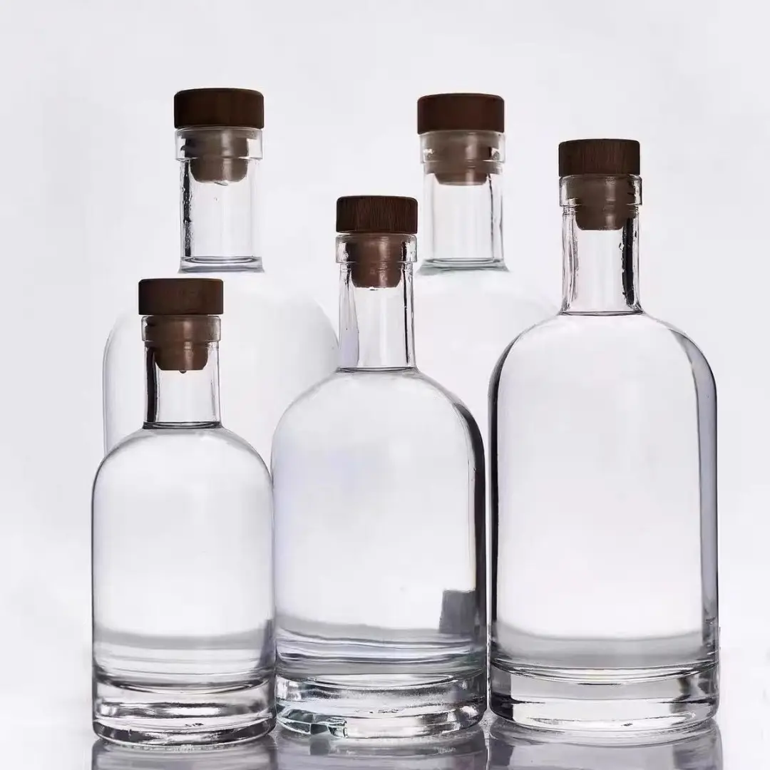 Werkshersteller von spirituosen-Glas-Lekörflaschen 500 ml mit individuellem Aufkleber und 700 ml 750 ml 1000 ml Wodka-Whiskey-Glasflaschen