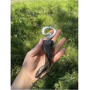 Abridor de Botellas con Mango de Cuerno de Cabra Natural, Herramienta de Cocina Única Hecha a Mano, Sacacorchos y Abridores, Regalo de Inauguración de Casa - Product Image 4