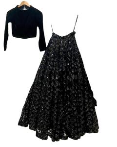 EL ÚLTIMO DISEÑADOR HEAVY GEORGATTE BORDADO TERCIOPELO FANCY LEHENGA CHOLI - Product Image 1