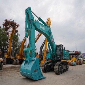 Excavadora de orugas de goma JCB con motor de 80 kW de potencia, alta capacidad de excavación y cargador frontal. - Product Image 3