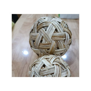 Balle ronde en rotin écologique Multy Size-Balles en rotin Sepaktakraw en rotin pour le football ou la décoration - Product Image 1
