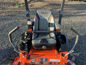 เครื่องตัดหญ้าแบบนั่งขับ Kubota Z724 ปี 2024 ขนาด 23.5 แรงม้า แบบ Zero Turn ขนาด 54 นิ้ว ระบบไฮโดรสแตติก สำหรับงานหนัก ราคาประหยัด คุณภาพดีที่สุด ขาย - Product Image 6