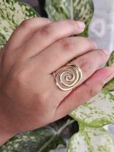Anillo ajustable de latón natural hecho a mano piedra lunar áspera soldadura moderna Boho junio piedra natal venta al por mayor para India - Product Image 5