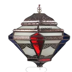 Lanternes de décoration de table en métal de luxe fantaisie avec lanterne décorative d'éclairage à la maison unique suspendue multicolore à vendre - Product Image 1