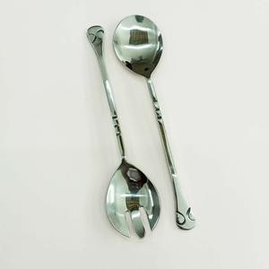 ชุดอุปกรณ์เสิร์ฟสลัดสแตนเลสแบบเรียบง่าย สำหรับใช้ในครัวทุกวัน - Product Image 1