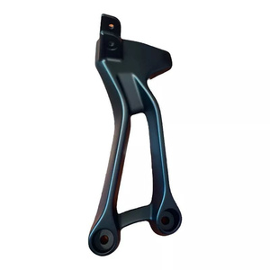 Supporto Poggiapiedi Originale Yamaha B4TF742L0000 per Tracer 700, Realizzato in Plastica Protettiva e Lega di Alluminio - Product Image 1