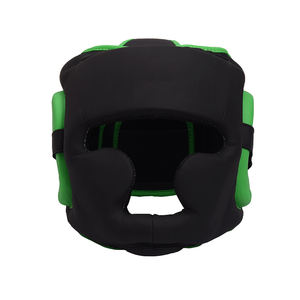 Venta al por mayor de alta calidad y totalmente coustumized boxeo cabeza guardia cuero pu material deportes rugby karate casco de fútbol - Product Image 2