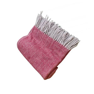 ผ้าห่มขนสัตว์ผ้าตาหมากรุกลายก้างปลาเพชรสีแดงเบอร์รี่ขนาดคิงไซส์ผ้าห่มผ้าฝ้ายเนื้อนุ่มหรูหรา - Product Image 1