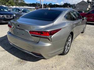 Lexus LS 500h AWD 4 portes berline d'occasion 2018 à vendre - Product Image 3
