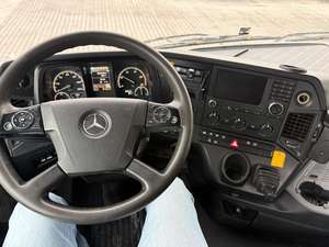 Mercedes Arocs 2545 6x4 benne basculante 2016 - Product Image 2