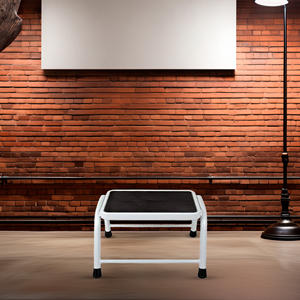 Taburete Metálico de 1 Nivel Well Home, Estructura Fija en Blanco y Negro, Plataformas Elegantes - Product Image 4