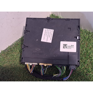 UNITÉ DE COMMANDE DE CLIMATISATION LAND ROVER Range Rover Evoque Série N8B214C239AA PT153 hybride 1498 (18>) - Product Image 1
