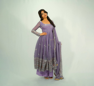 Conjunto de Salwar Kameez con Estampado Digital de Lavanda para Fiesta de Invierno, Ropa Tradicional India y Pakistaní para Bodas, Corte Holgado Midi, Poliéster - Product Image 1