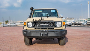 Toyota Land Cruiser 79 Pickup Double Cabine 4.0L Essence V6 Automatique 2024 d'occasion, Premier Propriétaire, Conduite à Gauche - Product Image 3