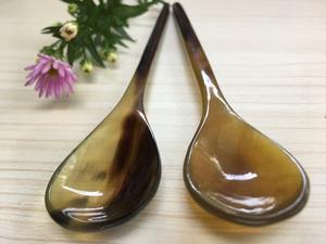 Cuillère à corne traditionnelle de la meilleure qualité pour les cuisines rustiques et les repas culturels disponibles en grande quantité d'Inde - Product Image 3