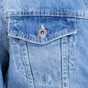 Chaqueta Vaquera de Algodón de Corte Holgado para Hombre, Chaqueta Vaquera Blanca con Botones y Logotipo Personalizado, Ideal para Uso Diario - Product Image 4